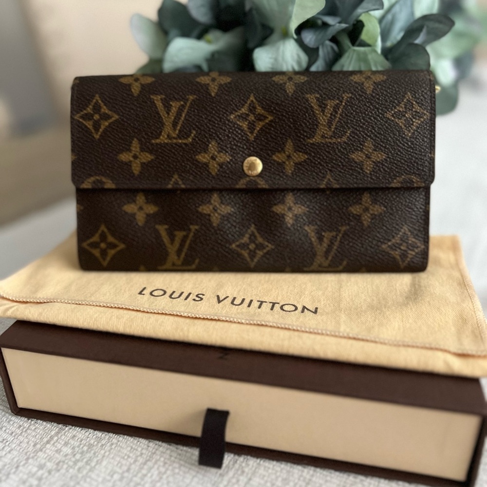 Louis Vuitton Monogram Sarah Wallet Dust Bag Box Full Inclusion LIKE NEW + COA